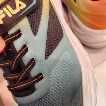 FILA Kısa Sürede Yırtılan Ayakkabı!