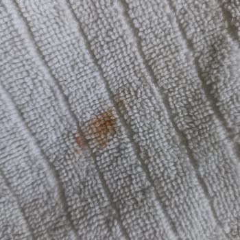 Grundig Çamaşır Makinesi Kıyafetleri Lekeliyor Ve Mahvediyor!