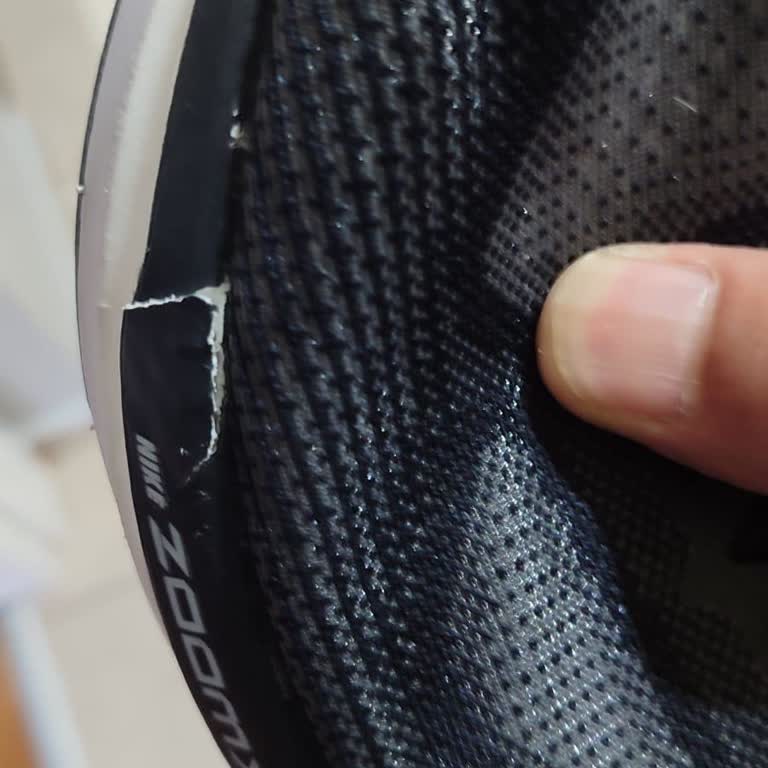 Nike ( Barçın Spor 15 Günlük Ayakkabımı Değiştirmiyor)