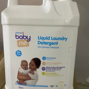 Baby & Me Baby Me Bebek Çamaşır Deterjanı Leke Çıkarmıyor Ve Kötü Kokuyor