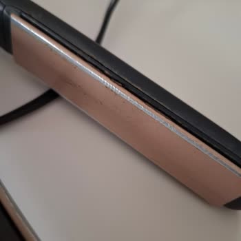 Remington Düzleştirici Seramik Değil Ütü Tabanı Gibi Metal