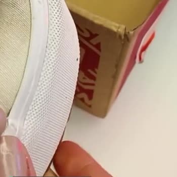 Vans Ayakkabı Kısa Süreli Kullanımı Sonucu Yan Kenarlarının Açılması!