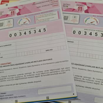 Üç Dört Beş 12'li Deneme Kitabın Da İki Tane 11 Çıkması