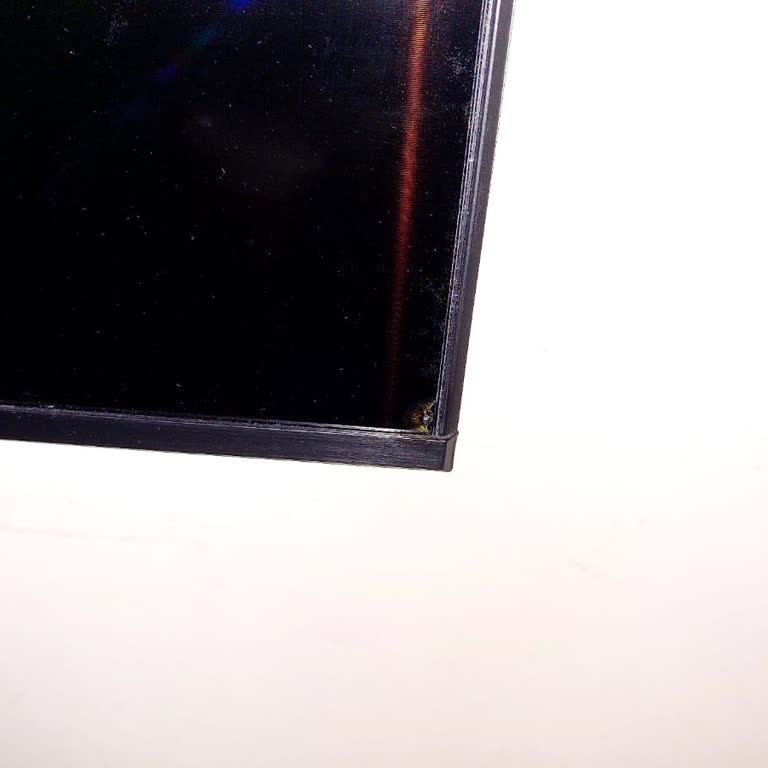 Samsung TV Ekranı Yandı Eridi