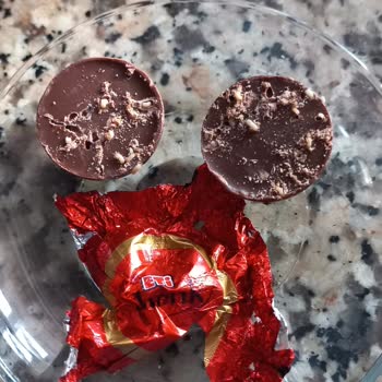 Eti Çikolata Kurtlu Çıktı