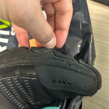 Skechers Üretmiş Olduğu Ürünün Arkasında Durmuyor