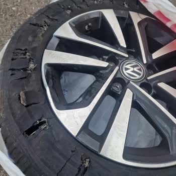 Ticaret Bakanlığı Hasarlı Tamiri Mümkün Jantlı Lastiğe Gümrükte El Konuldu!