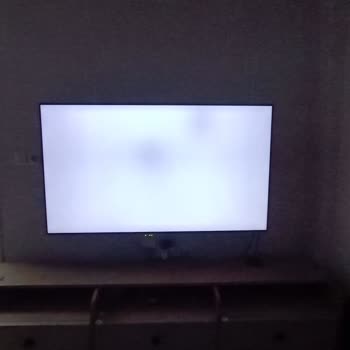Samsung 58au7000 TV Ekran Panelinde Gölgelenme Bozulma