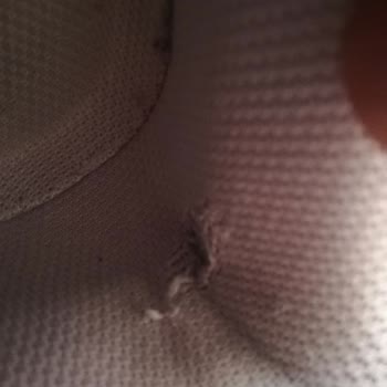 Adidas Sorunlu Ayakkabı Yerine Yeni Ayakkabı Göndermiyor