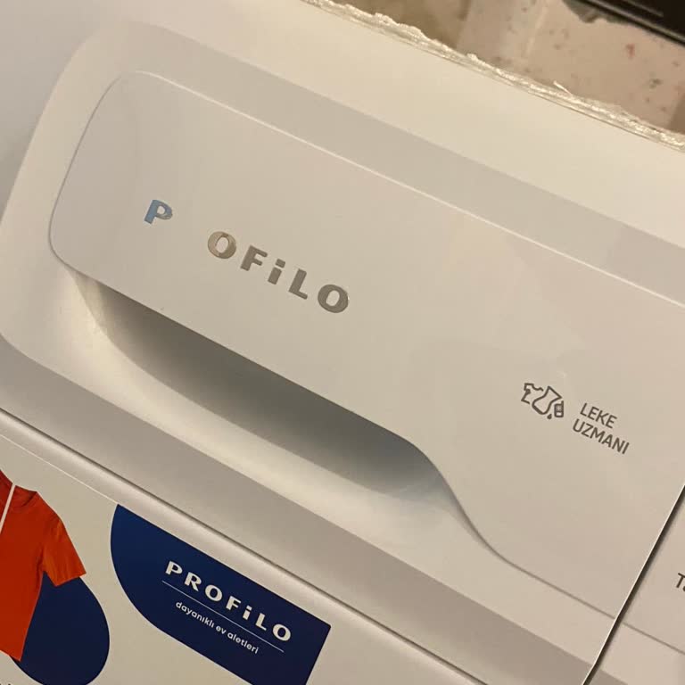 Profilo R Harfi Sürekli Düşüyor.