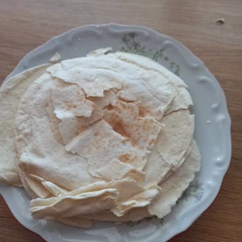 UNO Ekmek A101 Dikilitaş Şubesinde Hijyen Ve Müşteri Hizmeti Sorunları