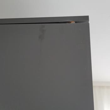 Vivense Marka Gardırop Hasarlı Teslim Edildi.