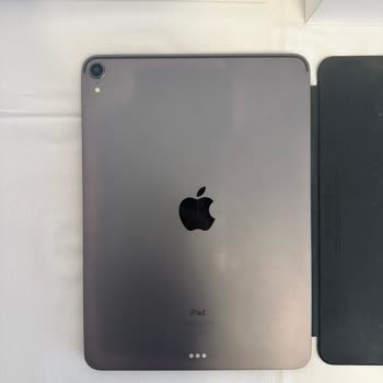 Apple A**** İpad Arka Kasa Renk Değişimi