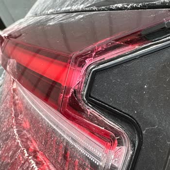 Chery Stop Lambası İç Çatlağına Garanti Yok Diyor.