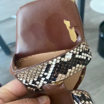 Nine West Terlik İlk Giymemde Soyuldu