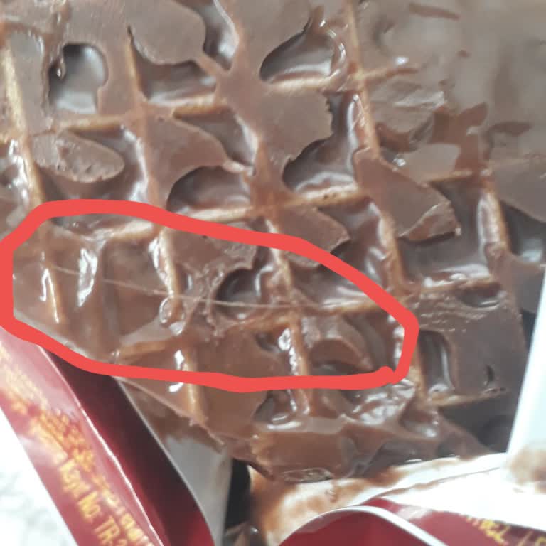 Eti Gıda Ülker Çikolatasına Kıl Çıktı