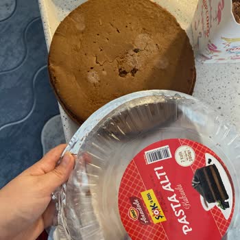 Şok Market Pasta Keki Küflenmesi