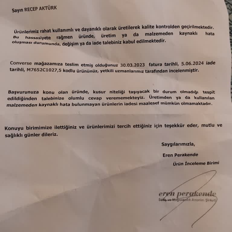 Converse Marka Ayakkabının Ön Burnu Açıldı