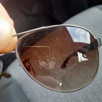 Rayban Marka Gözlüğü Camında Oluşan Hatalar