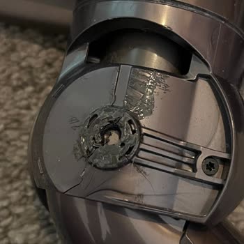 Dyson Servisi Tarafından Ayıplı Ürün Gönderimi