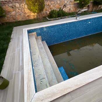 Akça Havuz Market İlgisizler!