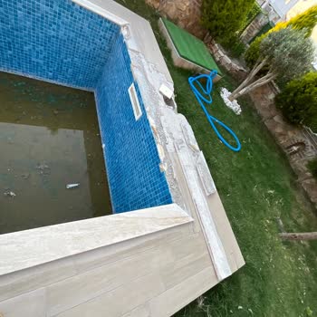 Akça Havuz Market İlgisizler!