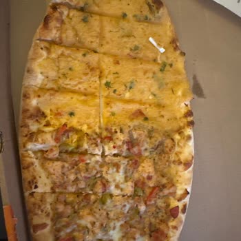 Pidem Restaurant Pidenin İçerisinden Plastik Parçası Çıktı