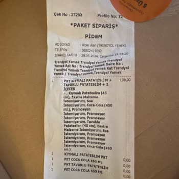 Pidem Restaurant Pidenin İçerisinden Plastik Parçası Çıktı