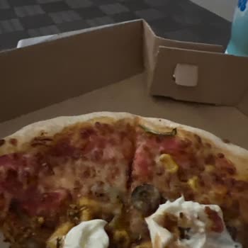 Domino's Pizza Bol Olmayan Malzemos