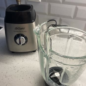 Arzum Maxiblend Glass Sürahi Çatladı