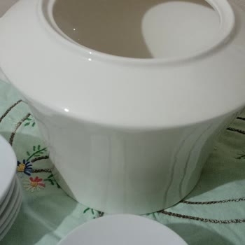 Kütahya Porselen 12 Kişilik Yemek Takımı Hepsi Defolu