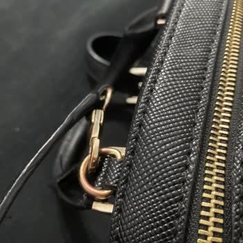 Guess Çantam Aşırı Deforme Oldu