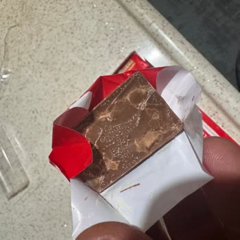 Ülker Napoliten 40. Yıl Özel Serisi Bozuk Üretiliyor