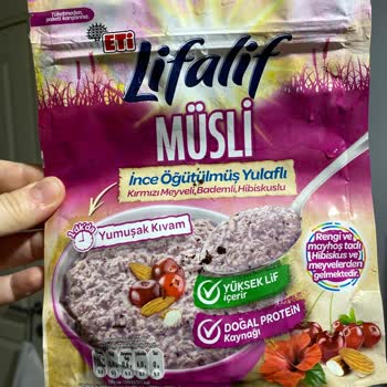 Eti Gıda Lifalif Paketinde Kum Var