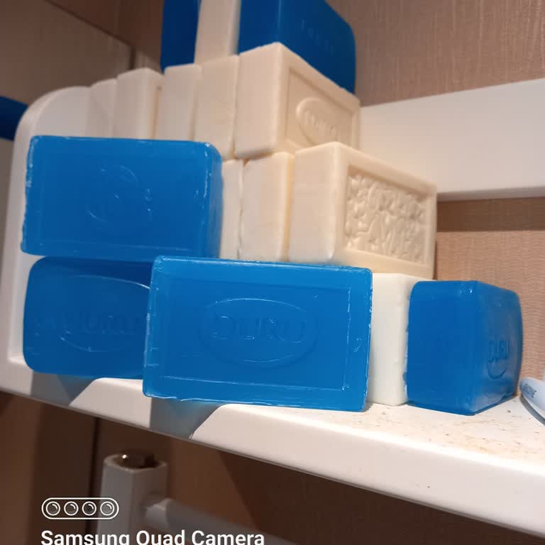 Duru Sabun Mavi Ve Yeşil Renkli Duş Sabunlarınız Köpürmüyor.