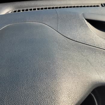 2012 Kia Ceed Concept Plus Kendiliğinden Oluşan Gövde Çatlakları