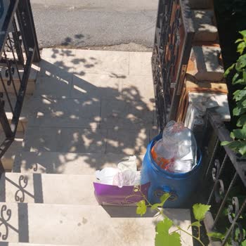 Bursa Yıldırım Belediyesi Çöp Kamyonu Çöplerimizi Almıyor