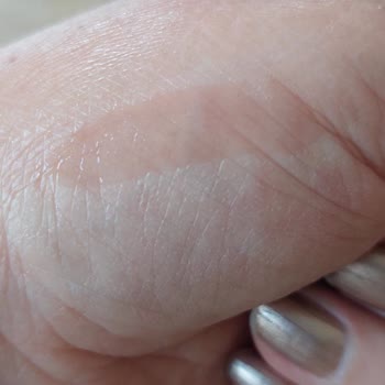 Maybelline New York Super Stay Vinyl İnk Ruj. Pahalı Ve Kalitesiz