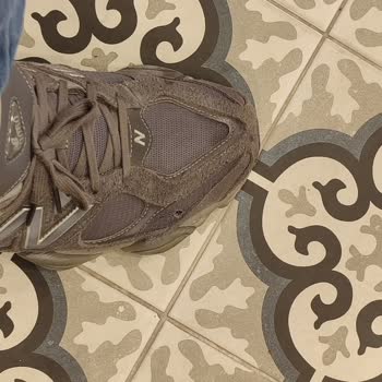 4 Ayda Yırtılan Ayakkabı New Balance