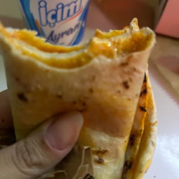 Dürümle Lavaş Arası Sos!