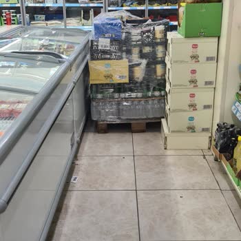 A101 Paletlerin Ortada Durması.