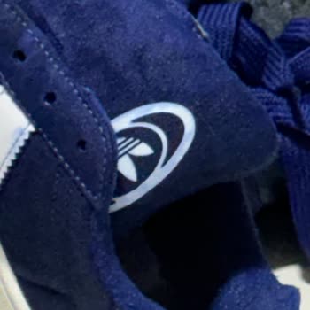 Adidas Ayakkabı Boyası Akıyor!