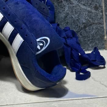 Adidas Ayakkabı Boyası Akıyor!