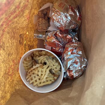Popeyes İlgisizlik Yanlış Ürün