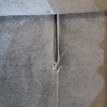 Mertcan Mobilya Koltuk Kumaşının Yırtılması