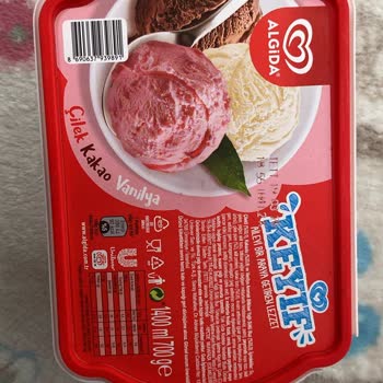 Algida Dondurmanın İçinden Cam Çıktı