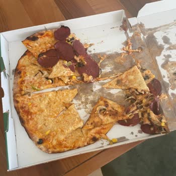 Yemeksepeti Pizza Siparişimde Yaşadığım Sorun Ve İlgisizlik