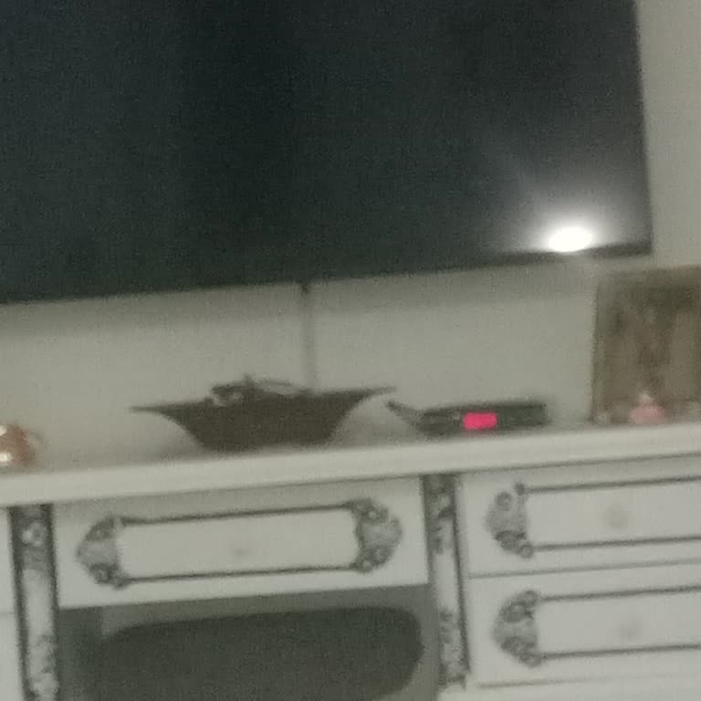 Dijitsu 58 İnç TV'de Servis Sorunu Ve Kırmızı Nokta Problemi