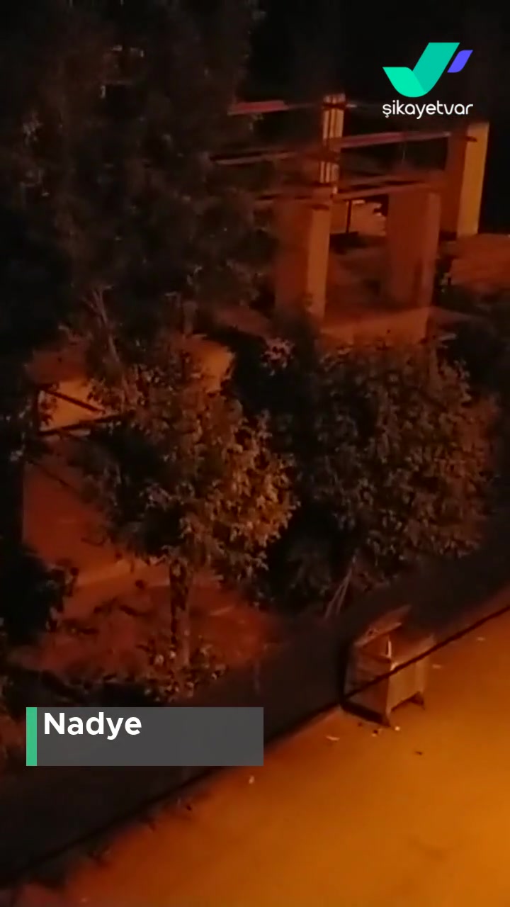 Sakarya Büyükşehir Belediyesi İnşaata Boşuna Su Akıyor! videonun kapak resmi