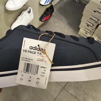 Adidas Defolu Malının Arkasında 1 Ay Sonraki Fiyatlar Üzerinde Duruyor